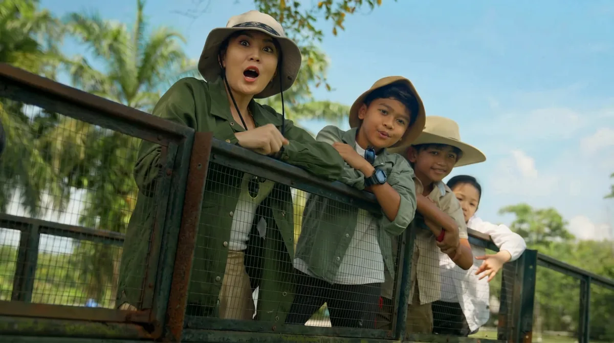 Moving Image on location — behind the scenes of a Singapore commercial shoot